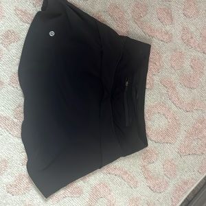 Lululemon black skirt